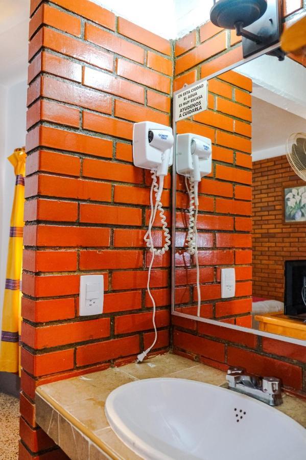 Hotel Posada El Cid 오아하카주 외부 사진
