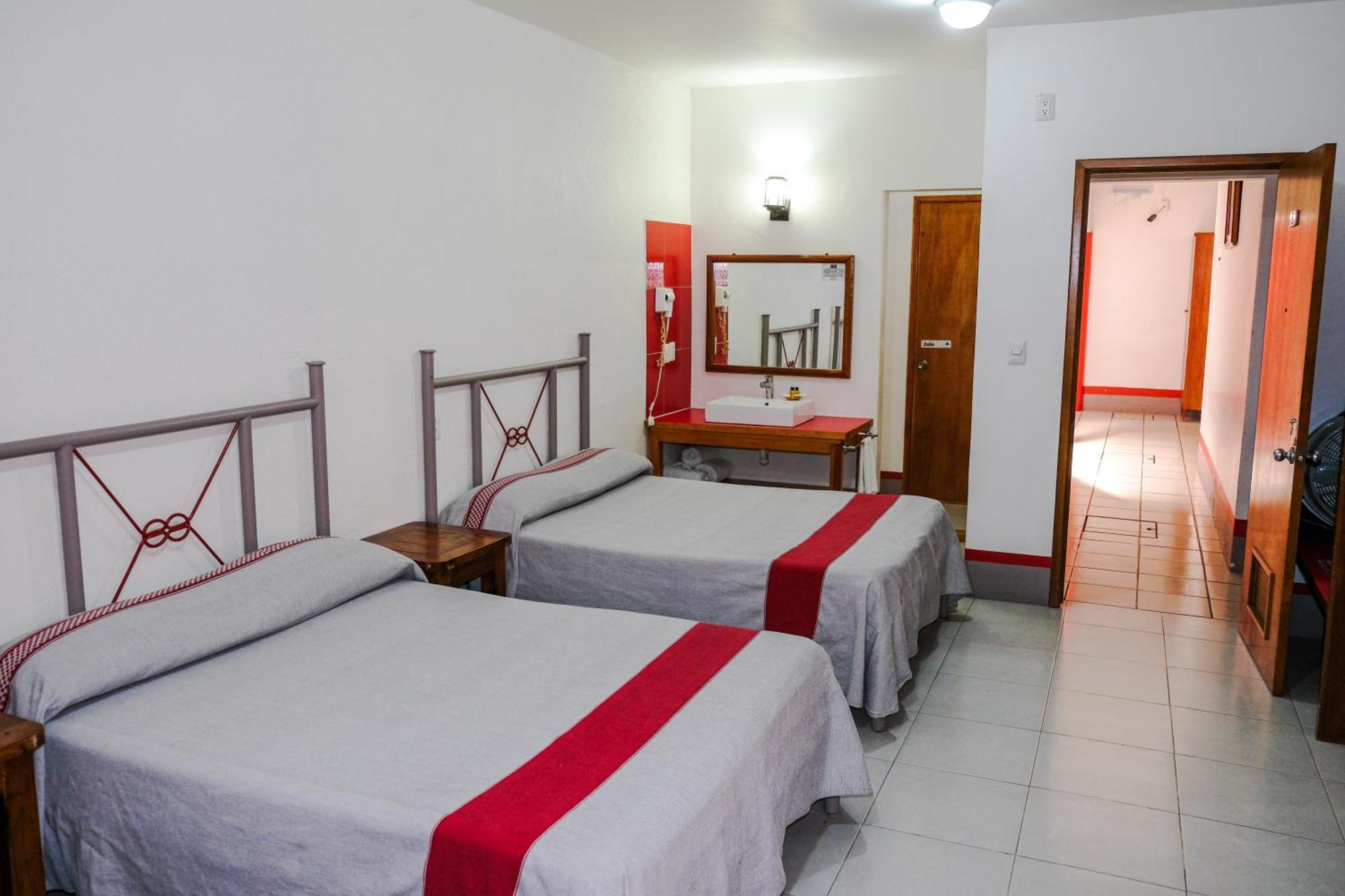 Hotel Posada El Cid 오아하카주 외부 사진
